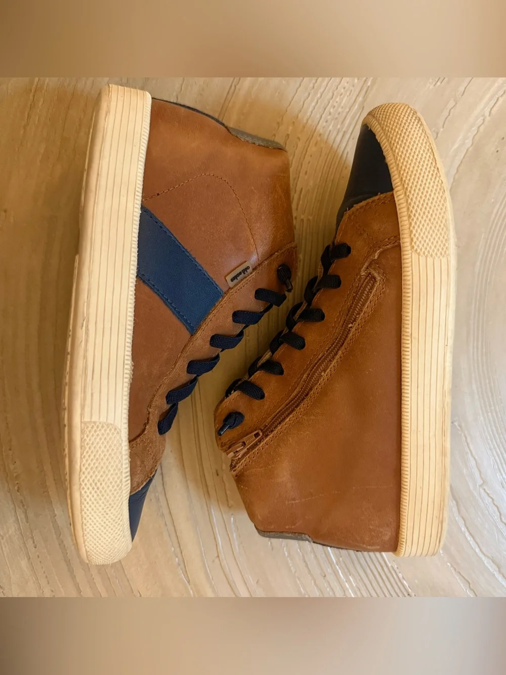 Boys Old Souls Leather High-Top Sneakers in Brown and Navy with zips